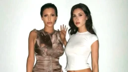 Mãe de Bianca Censori reage à roupa transparente da filha no Grammy 2025