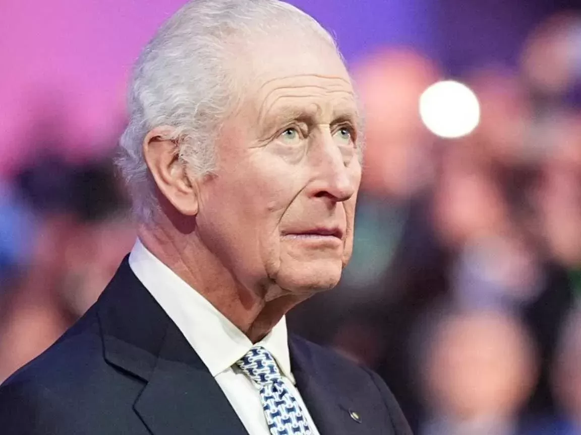 Rei Charles III ainda luta contra o câncer e rumores sobre sua saúde ganham destaque na mídia
