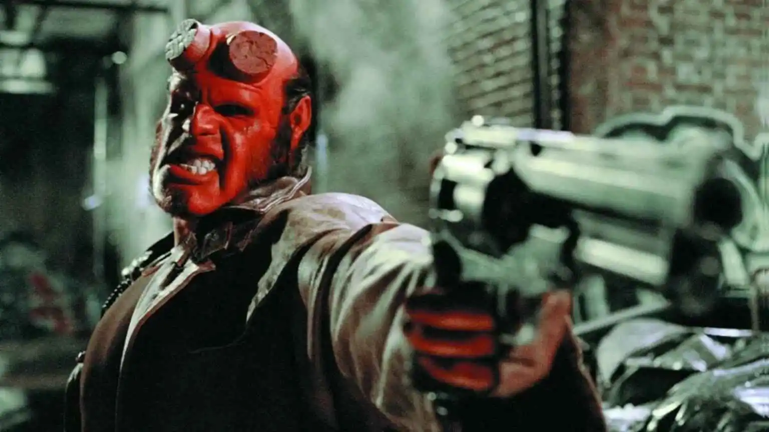 Ron Perlman recusou oportunidade de reprisar o papel de Hellboy sem Guillermo del Toro