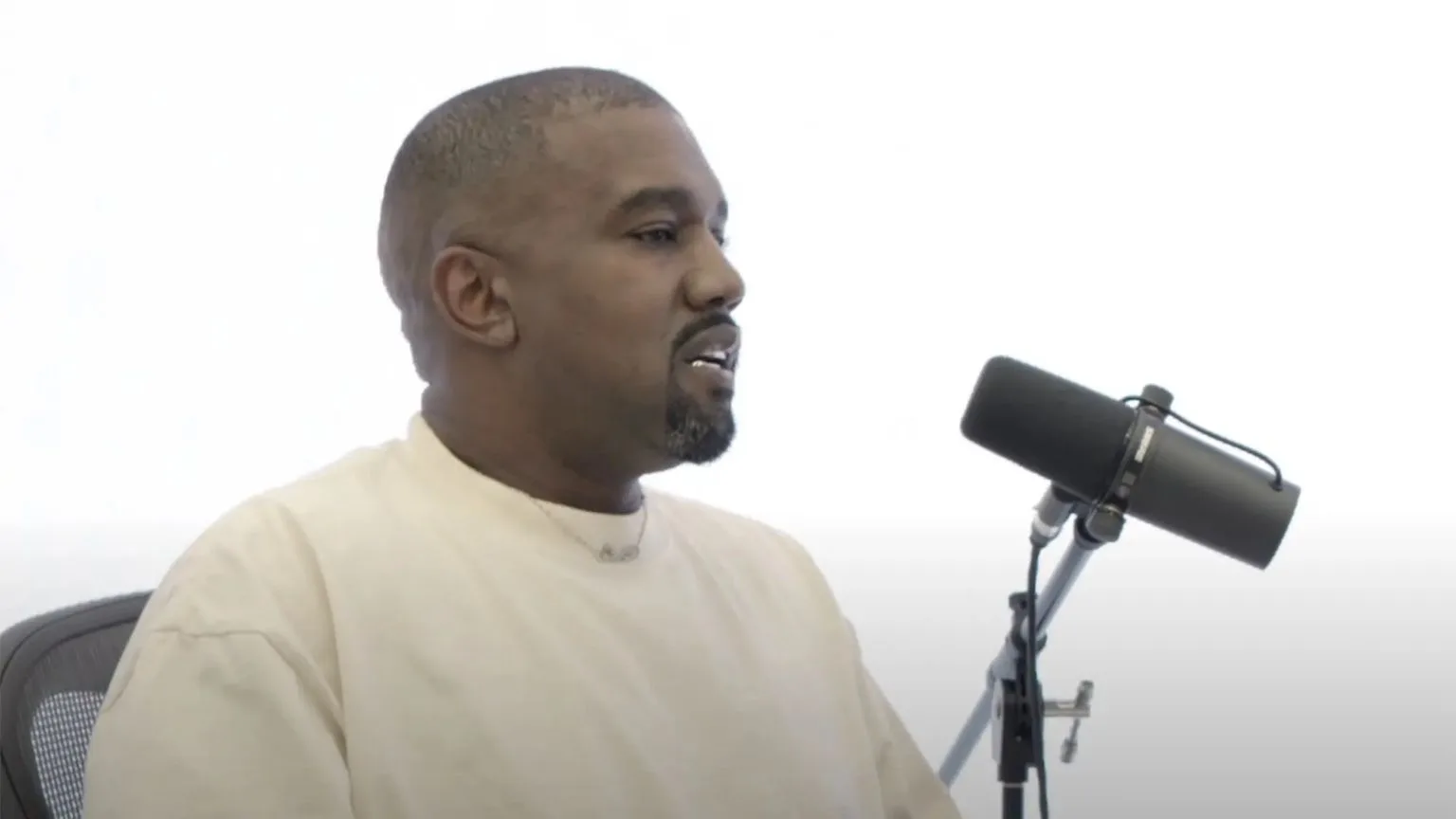 Bianca Censori encorajou Kanye West a investigar diagnóstico de autismo