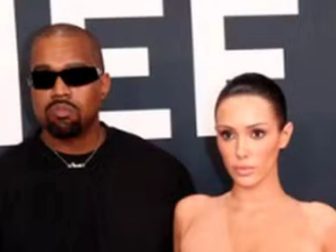 Kanye West responde às críticas sobre o look polêmico de Bianca Censori no Grammy 2025