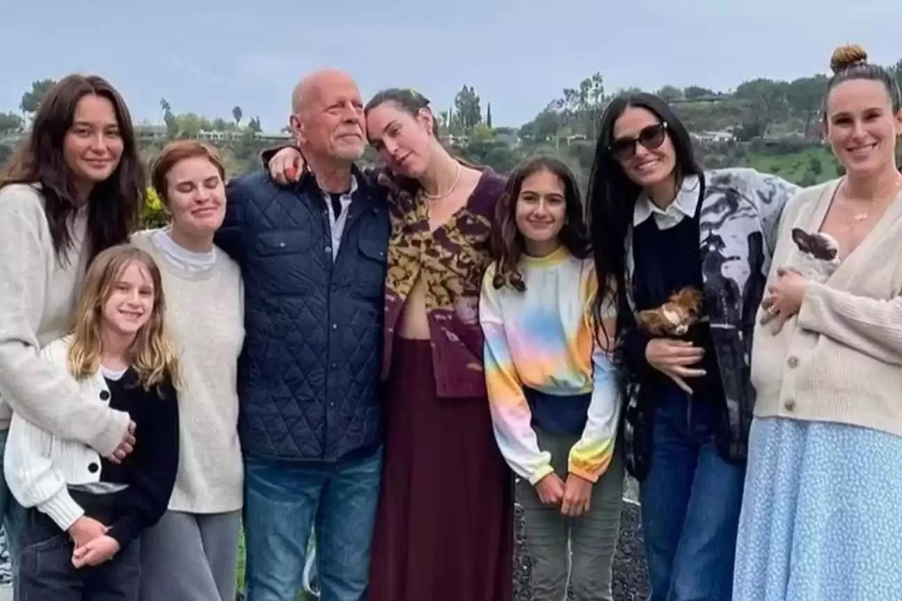 Demi Moore lamenta derrota no Oscar por Bruce Willis, diz fonte