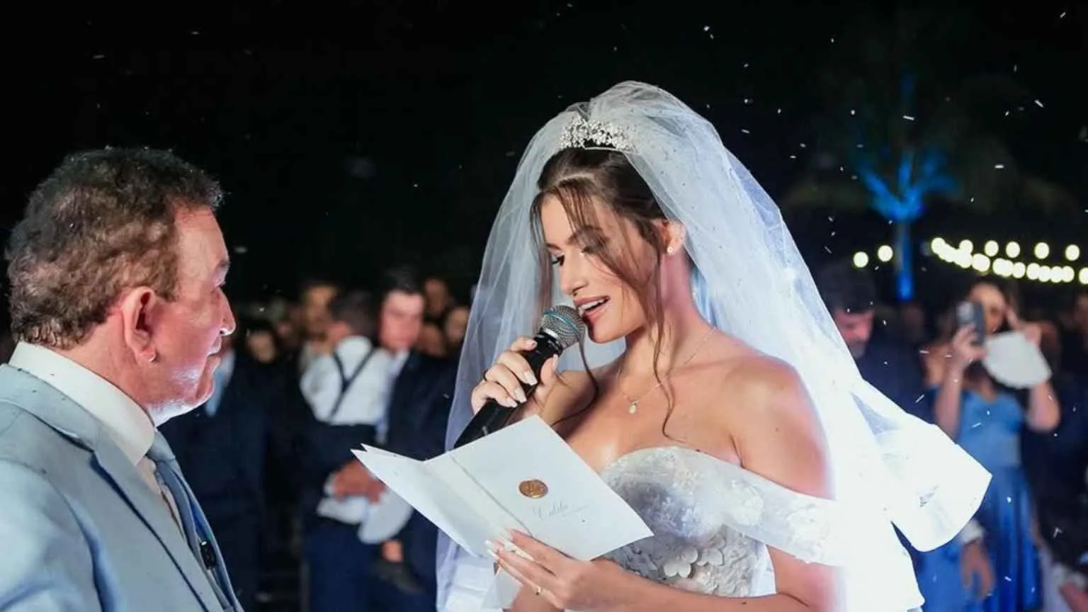 Calita Franciele nega gravidez após casamento luxuoso com Amado Batista