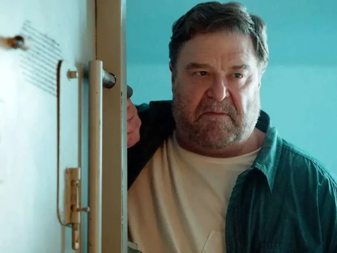 John Goodman sofre lesão no quadril durante filmagens de novo filme com Tom Cruise