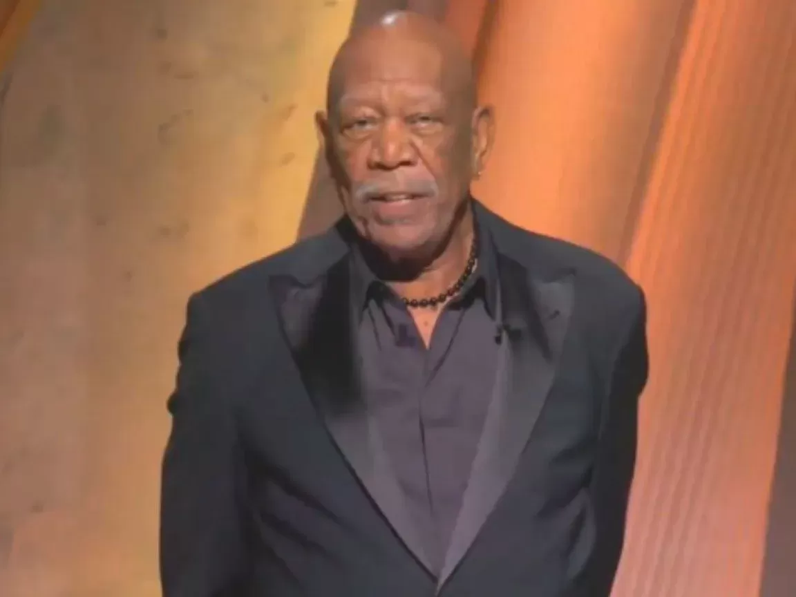 Morgan Freeman homenageia Gene Hackman no In Memoriam do Oscar 2025