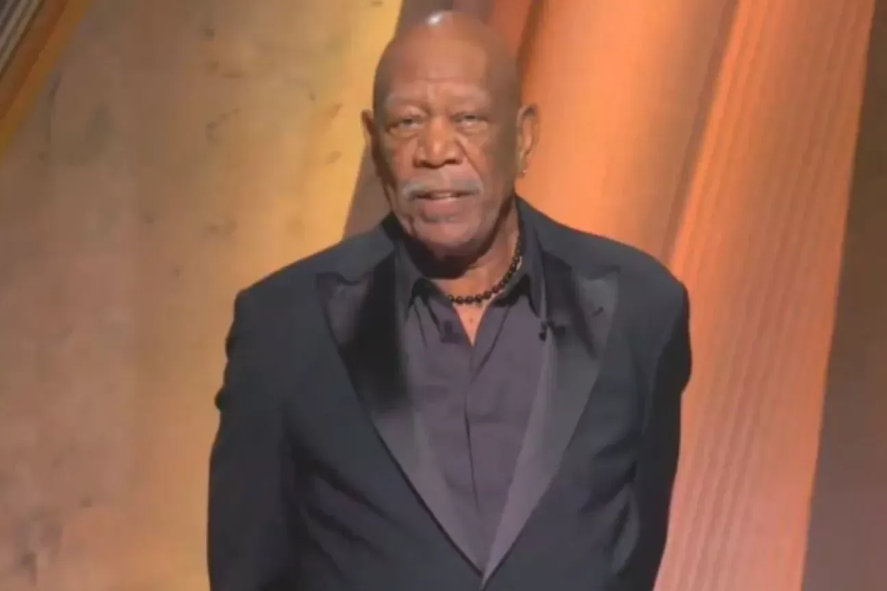 Morgan Freeman homenageia Gene Hackman no In Memoriam do Oscar 2025