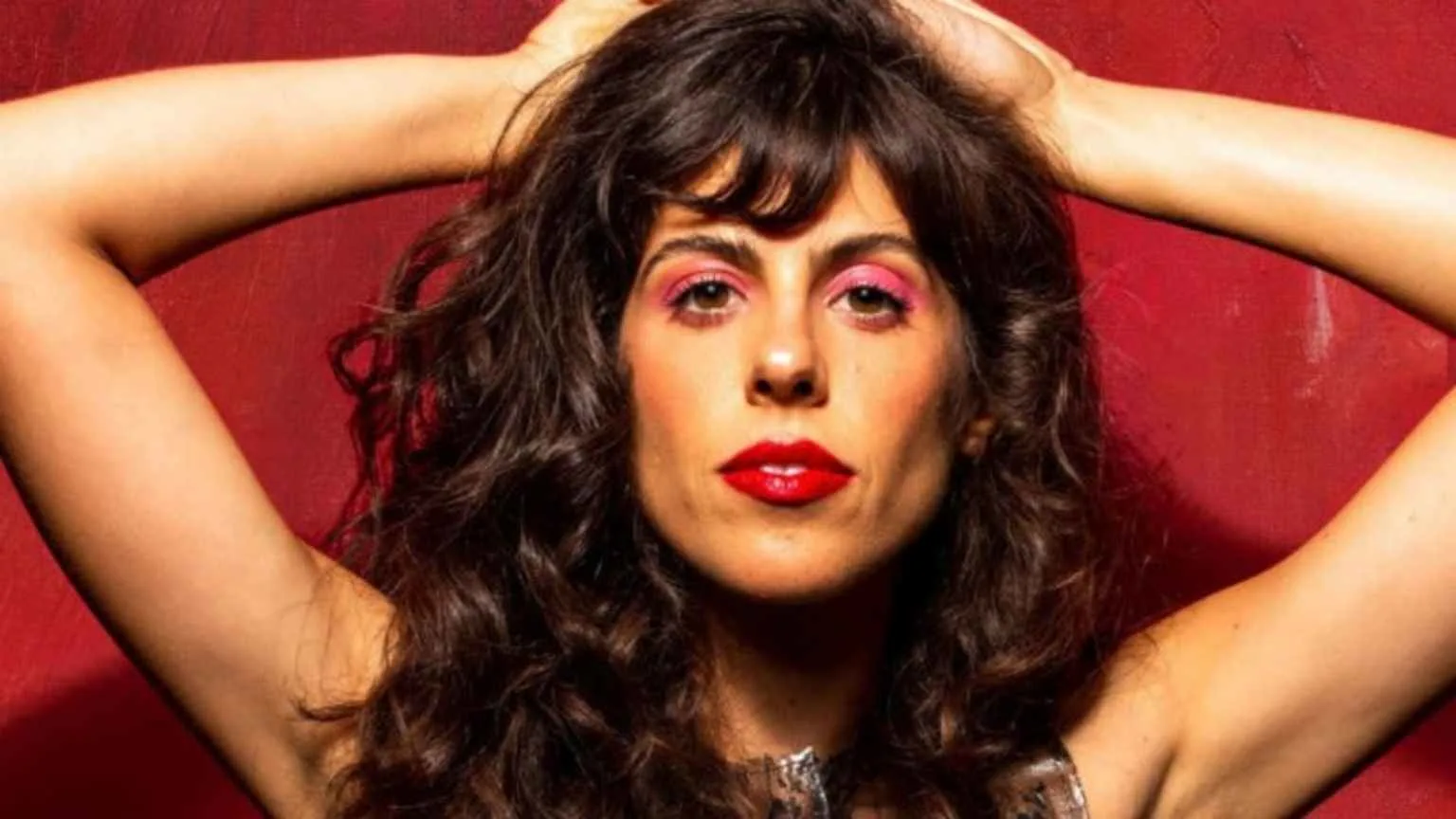 Cantora Luna França é baleada durante show no Carnaval de Olinda