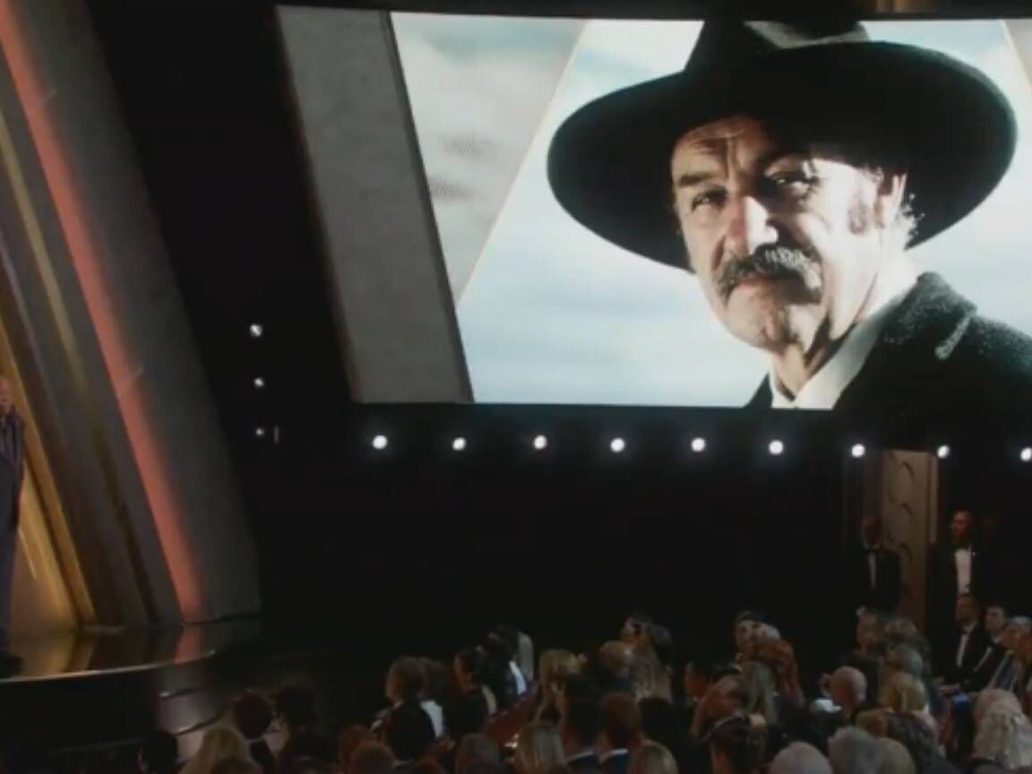 Oscar 2025: In Memoriam emociona, mas omissão de Tony Todd, Alain Delon e Michelle Trachtenberg gera revolta nas redes.