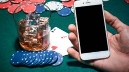 Entretenimento, estratégias e ótimos prêmios com Poker Online