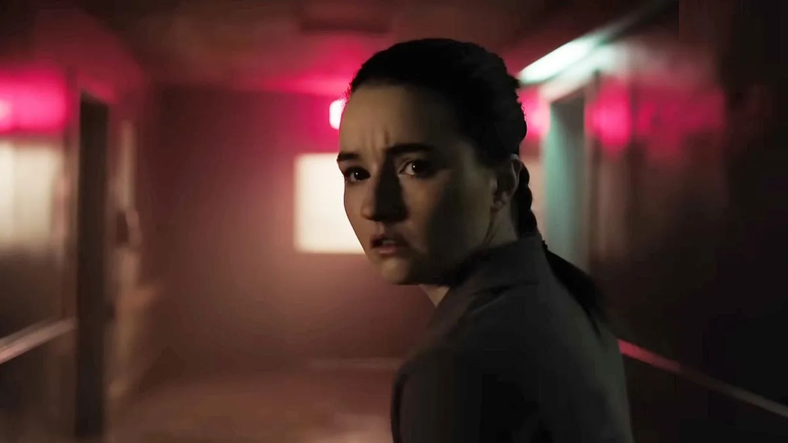 The Last of Us: Abby é apresentada como a nova ameaça logo na estreia da 2ª temporada