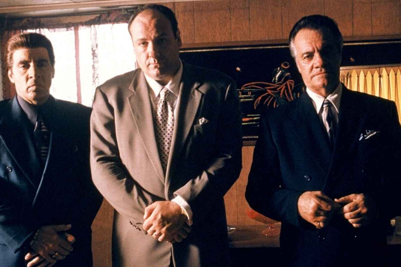 David Chase quase recusou James Gandolfini como Tony Soprano por não parecer