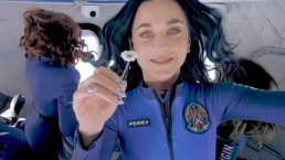 Katy Perry lamenta 'espetáculo' em viagem ao espaço e enfrenta críticas por impacto ambiental