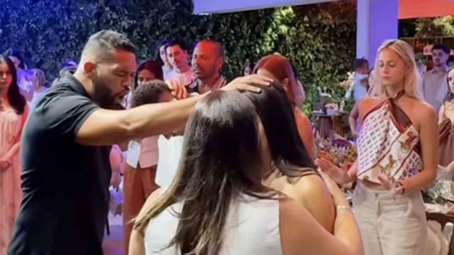 Neymar Jr. e Bruna Biancardi celebram Páscoa com almoço em família e culto religioso