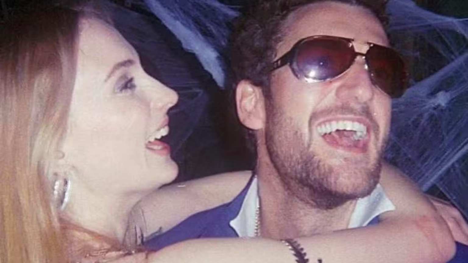 Sophie Turner dá indícios de novo término e estaria solteira outra vez