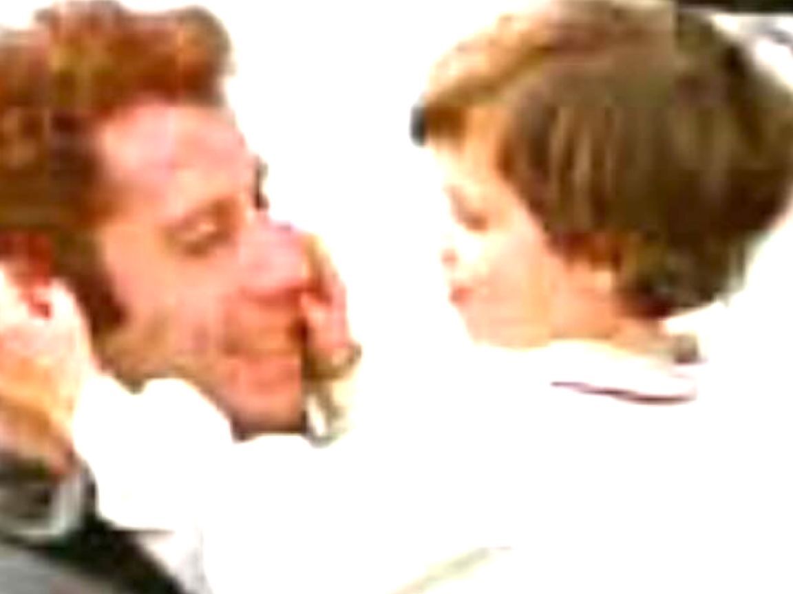 John Travolta homenageia o filho Jett em aniversário póstumo com foto comovente