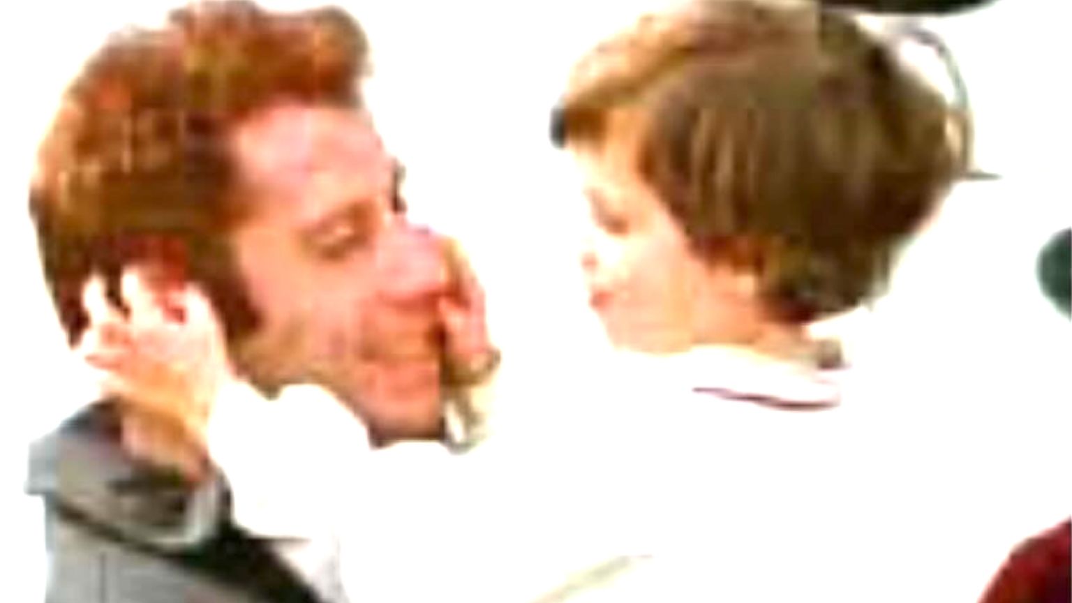 John Travolta homenageia o filho Jett em aniversário póstumo com foto comovente