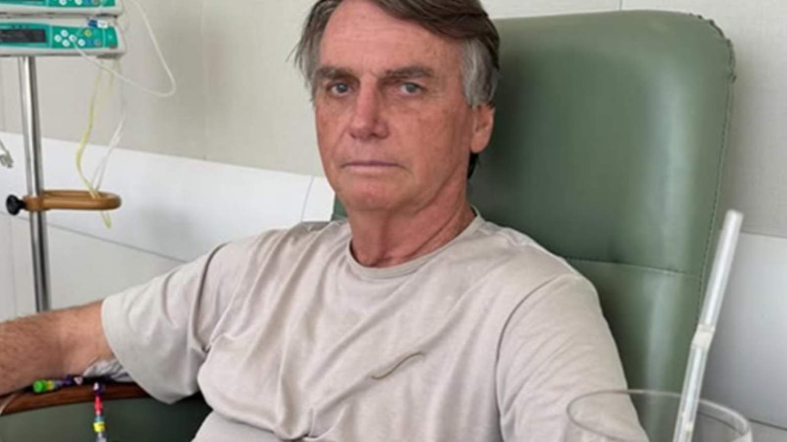 Dois meses após cirurgia, Bolsonaro passa mal em Goiás e cancela agenda às pressas