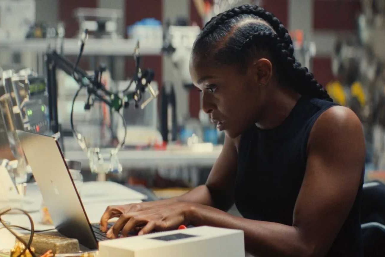 'Coração de Ferro' divide a crítica: de 'uma das melhores da Marvel' a 'decepção no geral'