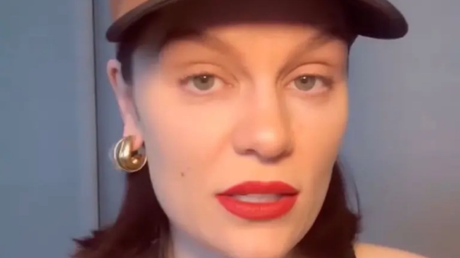 Jessie J, aos 37, anuncia luta contra câncer de mama e brinca: 'Voltarei aprimorada'