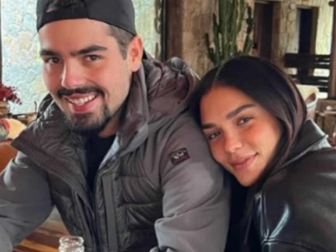João Silva assume namoro com a influenciadora de moda Isabella Kherlakian