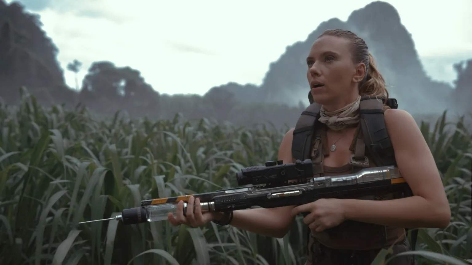 'É uma obra única': Scarlett Johansson define novo 'Jurassic World' como um recomeço para a franquia