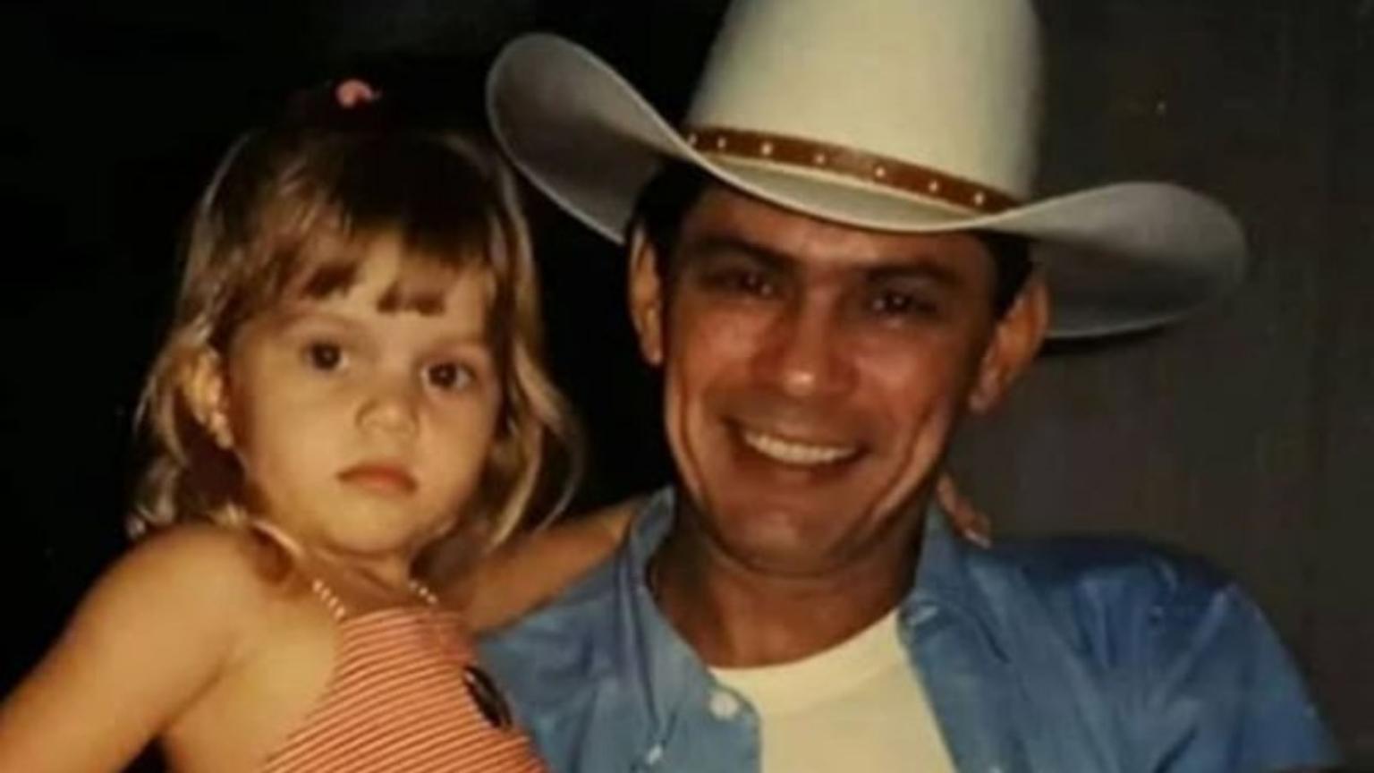 'Até a alma dói': Filha de Leandro emociona com homenagem nos 27 anos da morte do sertanejo