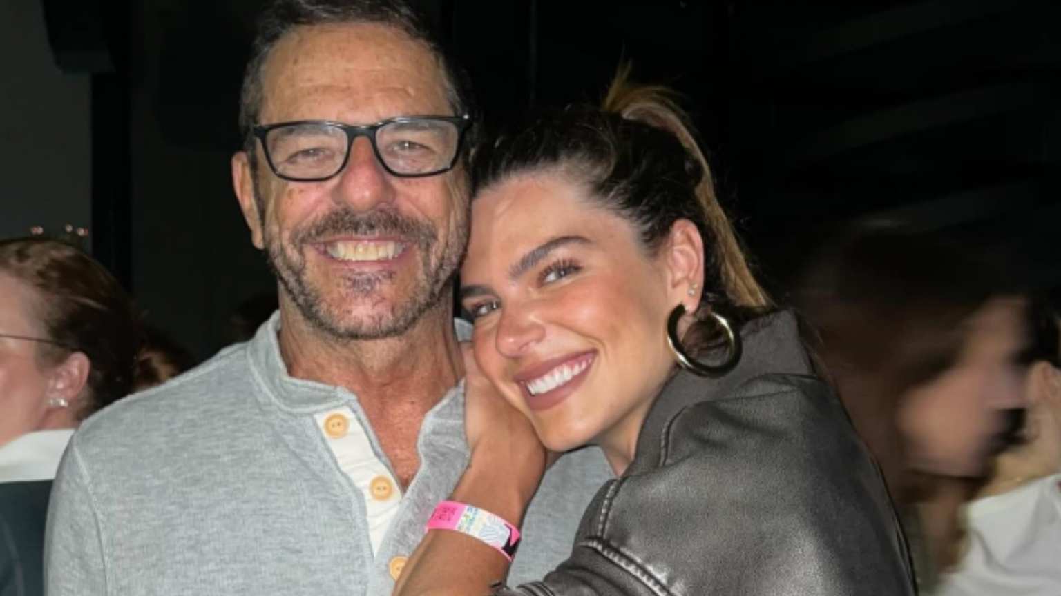 Mariana Goldfarb desabafa sobre relação difícil com os pais: 'Fiquei com muita raiva'