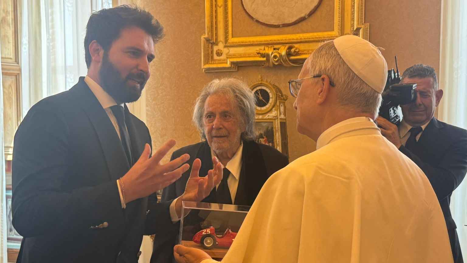 Al Pacino tem encontro histórico com o novo Papa Leão XIV no Vaticano