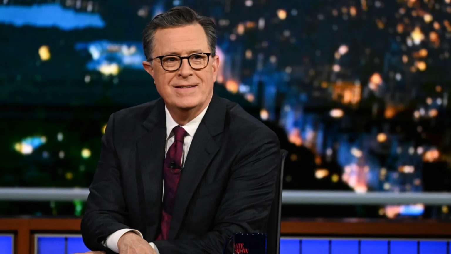 CBS cancela 'The Late Show' de Stephen Colbert e é acusada de ceder à pressão de Donald Trump