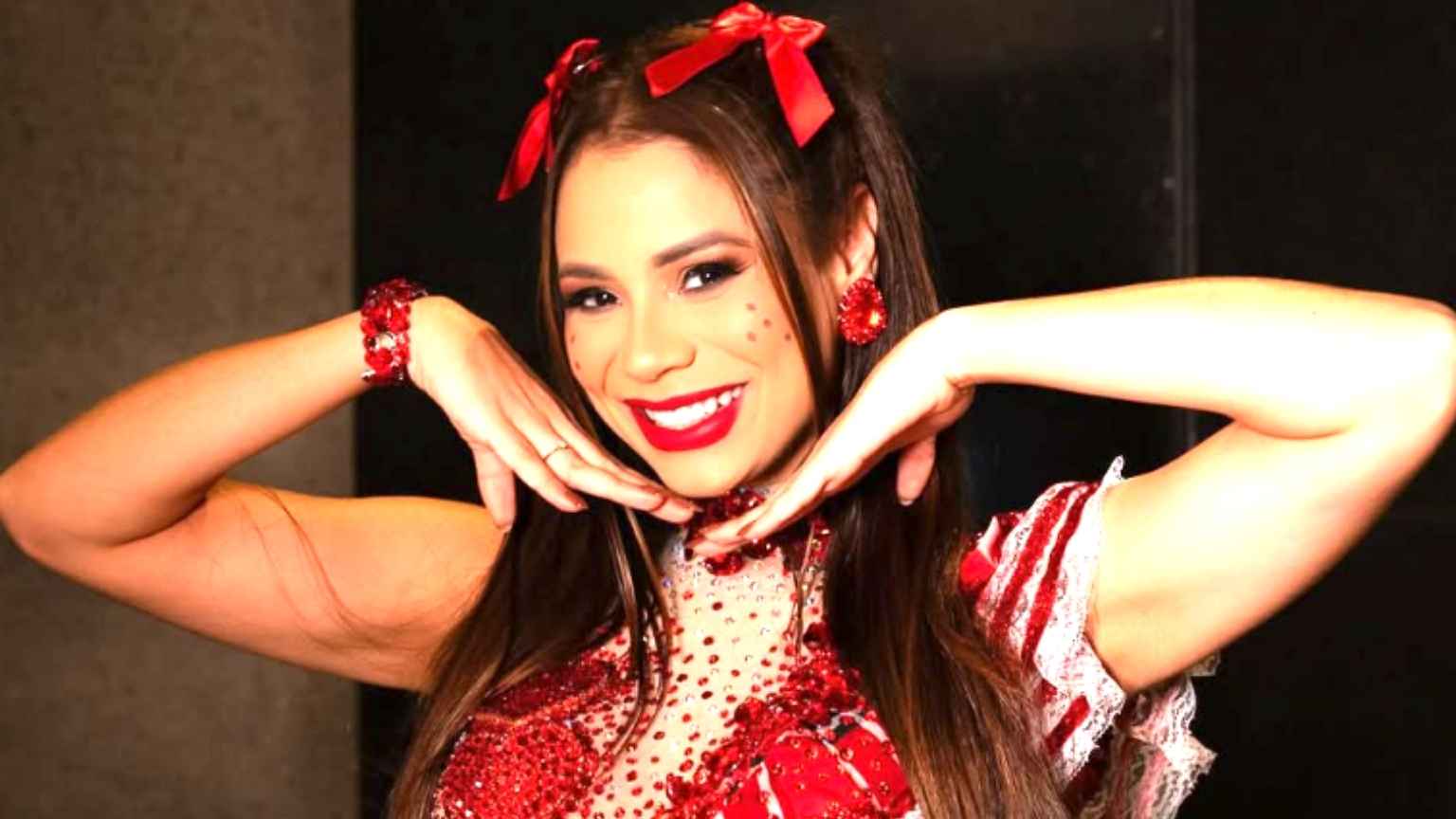 Lexa fala com 'orgulho' de cicatriz e planeja mais filhos após perda da filha: 'Cada dia um passo'