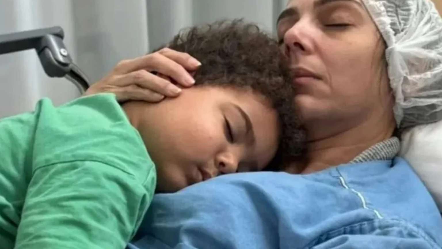 Jornalista Mara Pinheiro fala da luta do filho contra o câncer: 'A fé te sustenta onde a lógica não alcança'