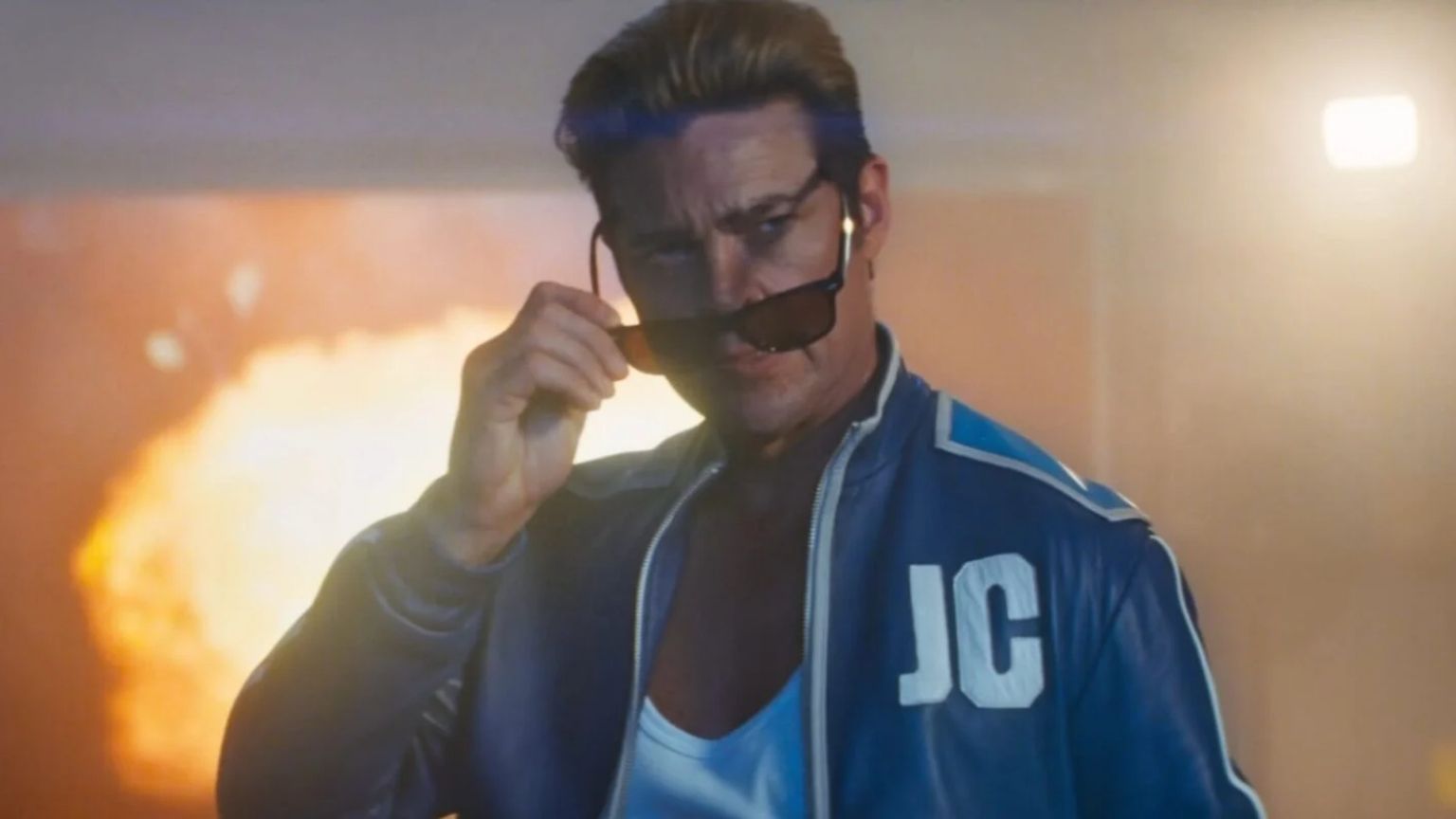 'Mortal Kombat 2' ganha primeiro trailer com Karl Urban como Johnny Cage; assista