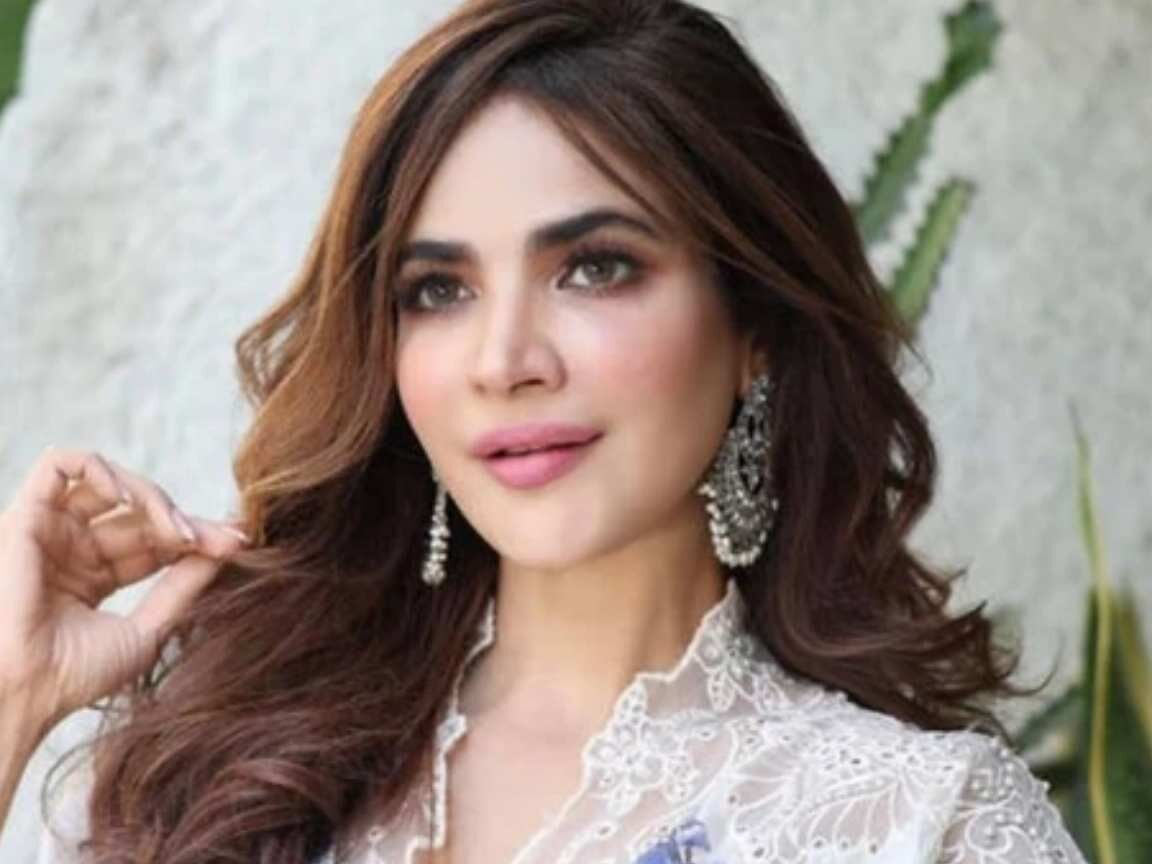 Atriz paquistanesa é encontrada morta após 20 dias; fãs se revoltam: 'Ninguém procurou por ela?'