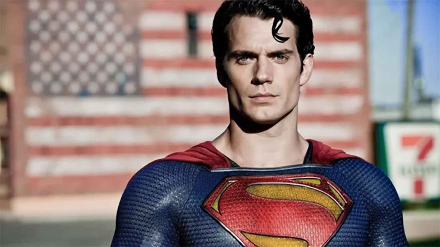 James Gunn chama situação com Henry Cavill de 'injusta' e diz que adoraria dar novo papel ao ator na DC