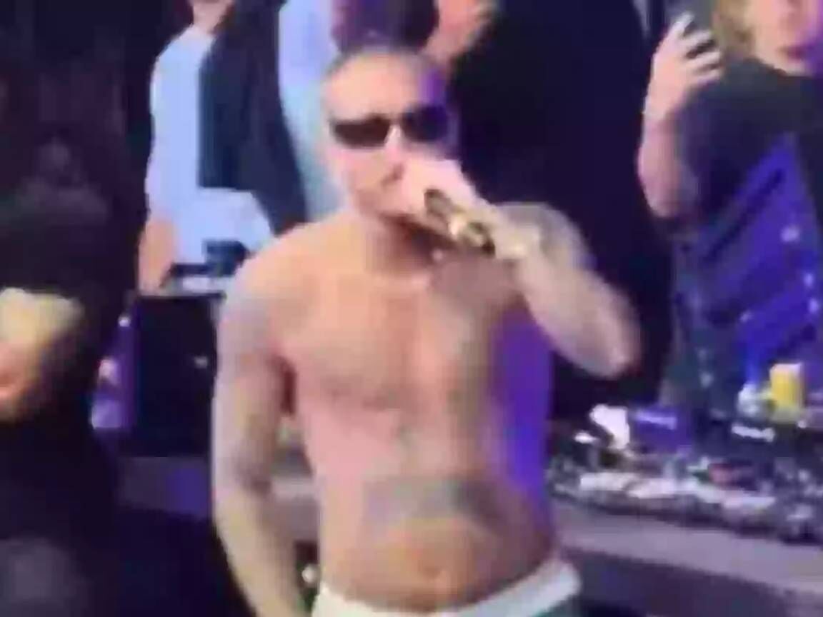 Sósia de Justin Bieber engana boate em Las Vegas e se apresenta no palco