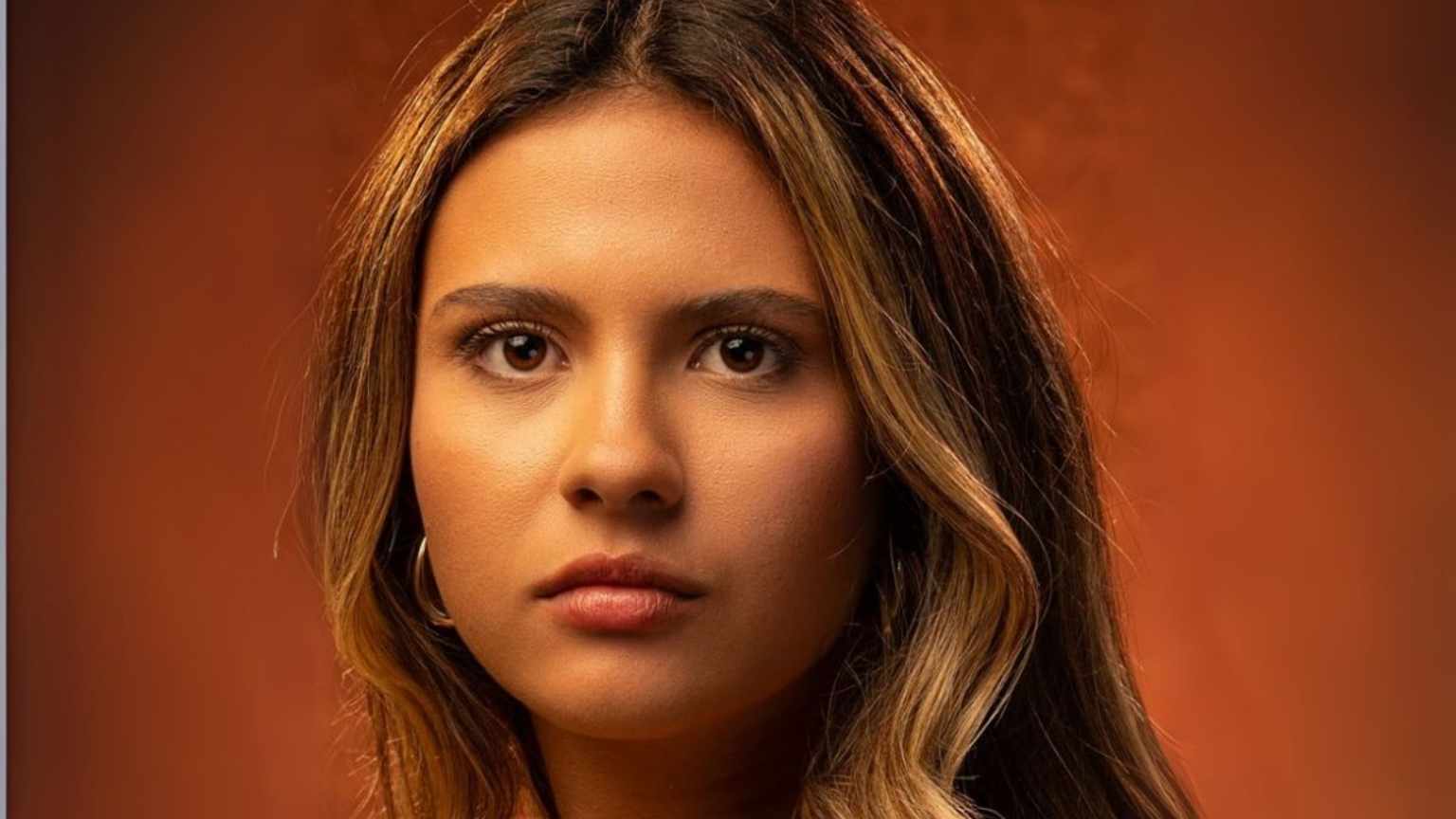Atriz brasileira Mariana Lewis é escalada para a peça de 'Jogos Vorazes' em Londres