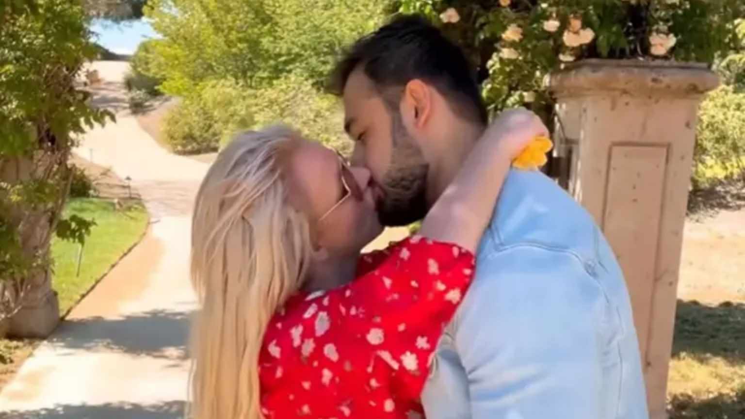 Britney Spears diz que casamento com Sam Asghari foi uma 'distração falsa'