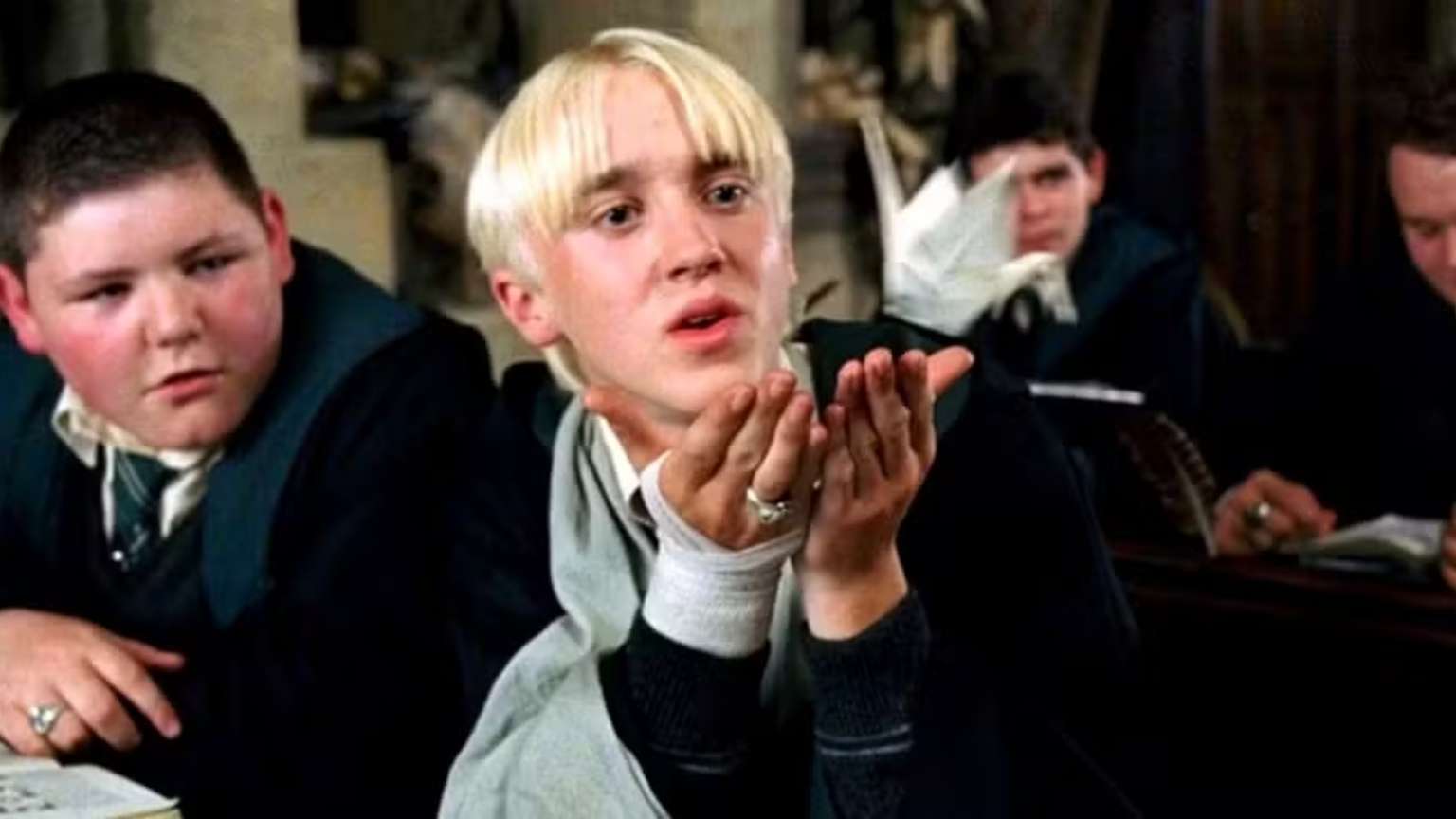 Tom Felton, de 'Harry Potter', aumenta o preço de vídeos para fãs para R$ 5,4 mil