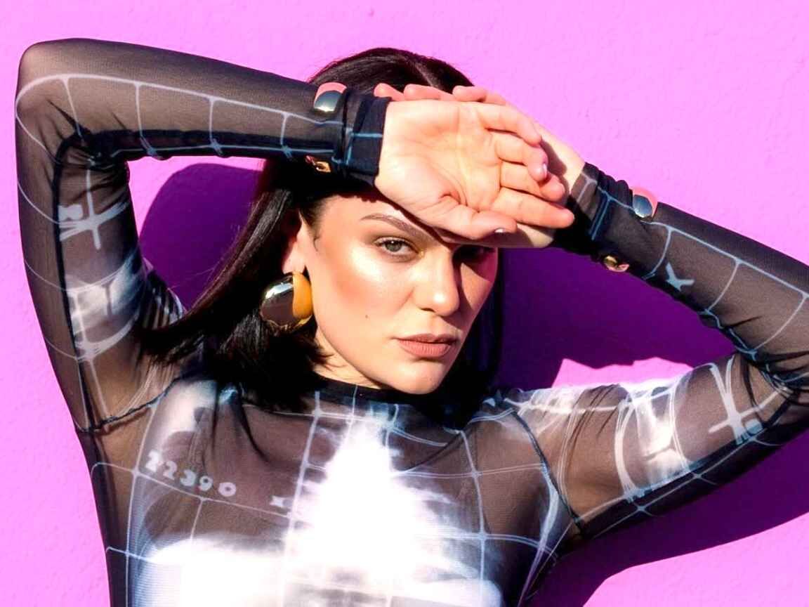 Jessie J detalha luta contra o câncer e reflete sobre fama: ‘Se eu morrer amanhã, não vai importar a posição das músicas nas paradas'