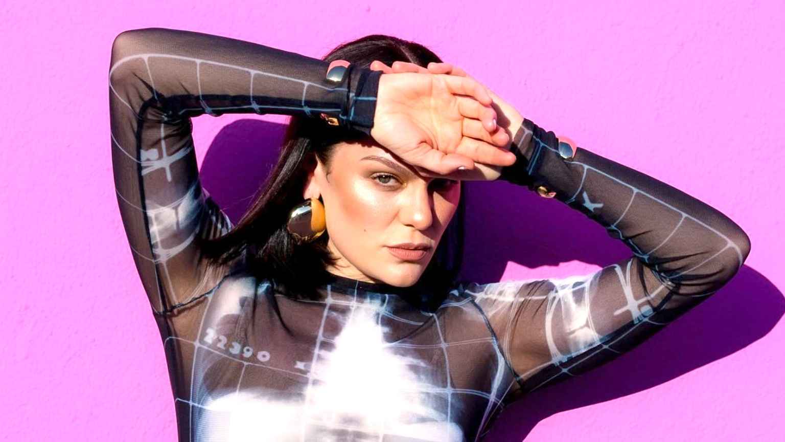 Jessie J detalha luta contra o câncer e reflete sobre fama: ‘Se eu morrer amanhã, não vai importar a posição das músicas nas paradas'