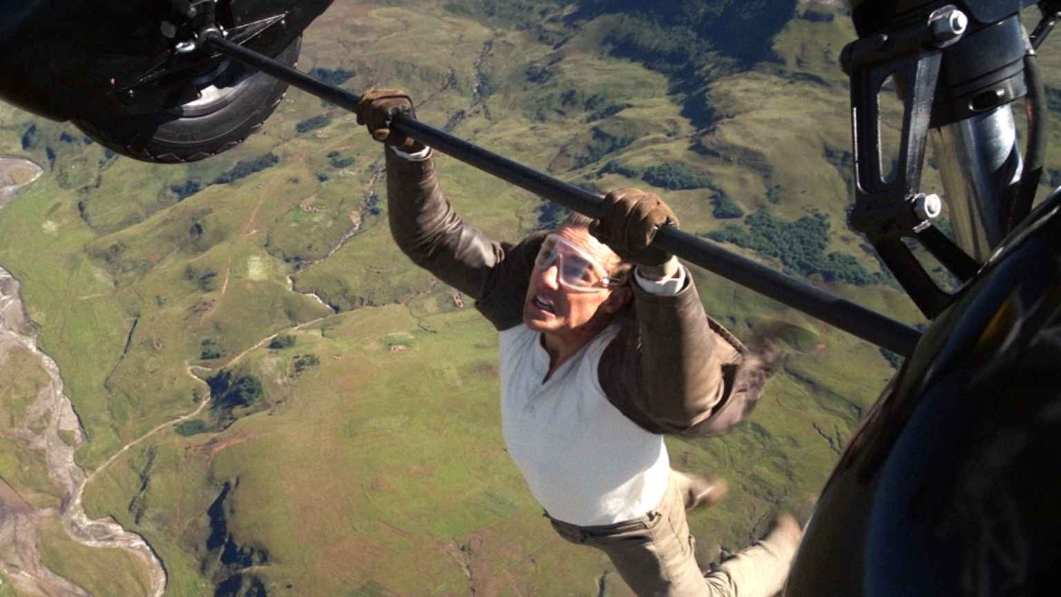 Tom Cruise teve as articulações dos dedos 'separadas' em cena do último 'Missão: Impossível'