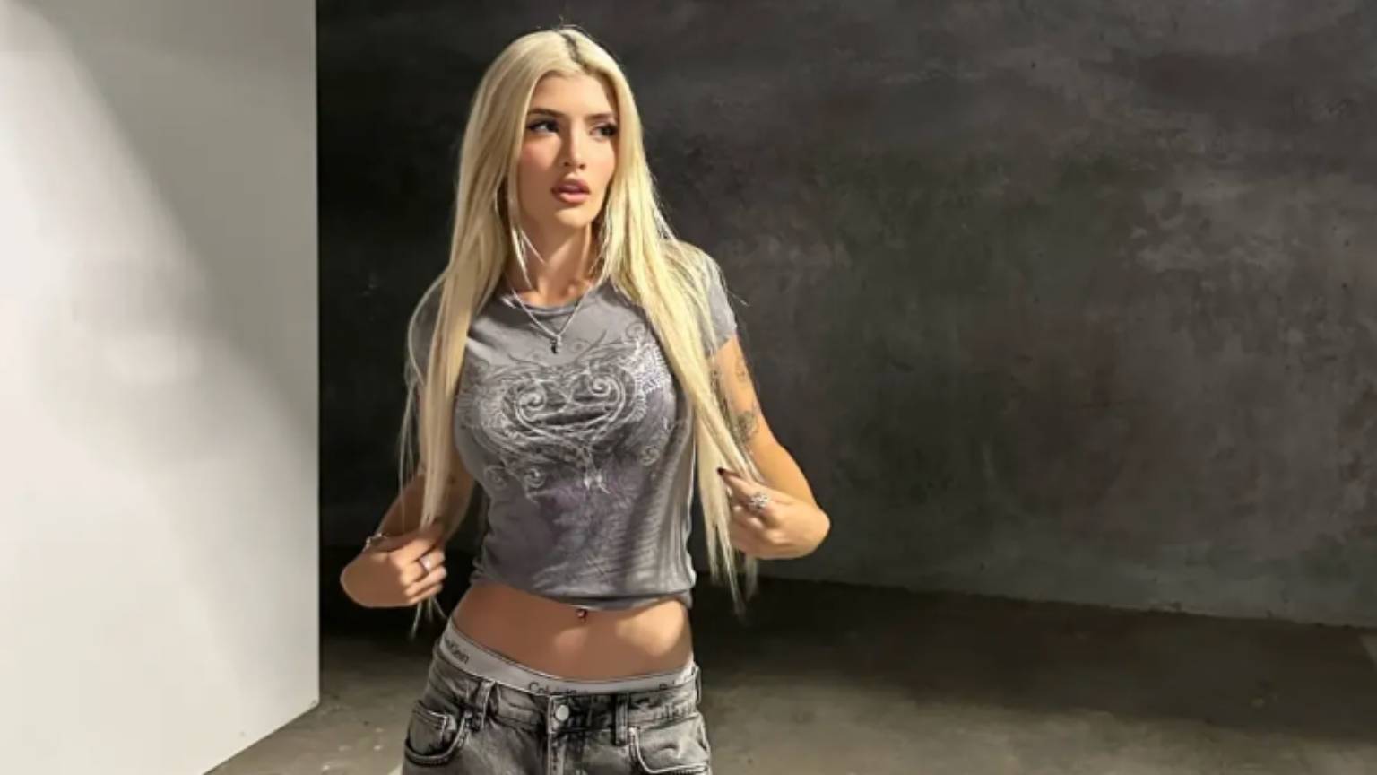 Sami Sheen, filha de Denise Richards, diz que 'quase foi vítima de tráfico sexual'