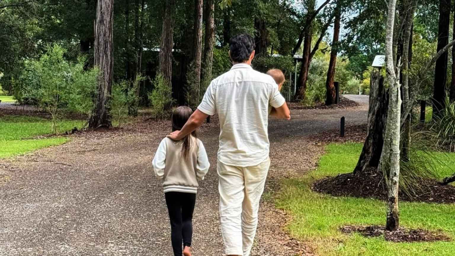 Rodrigo Santoro explica por que não expõe o rosto das filhas: 'Intimidade que eu preciso'