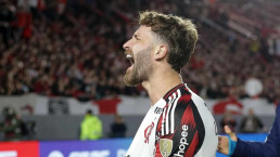 Flamengo nega festa de jogadores após vitória na Libertadores e ameaça processo