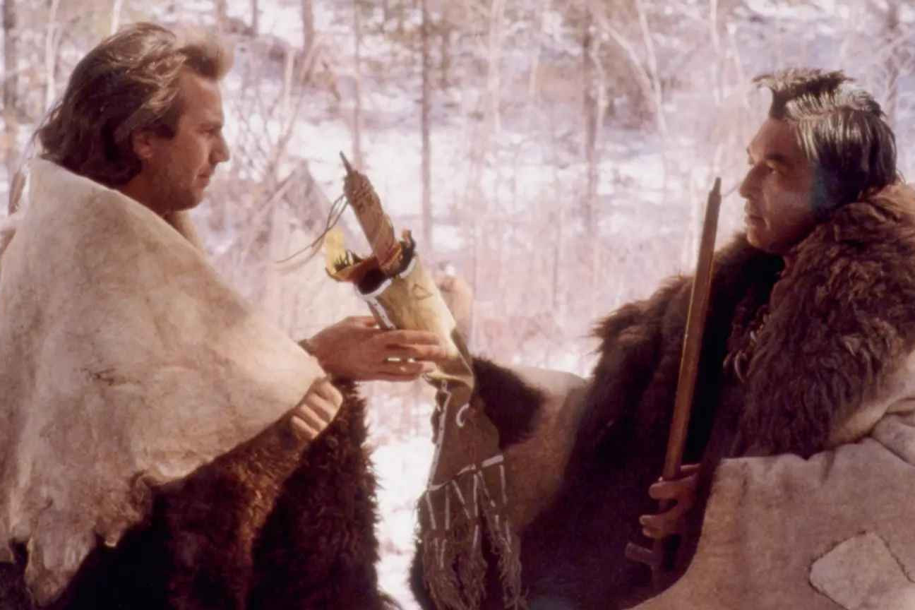 Graham Greene, ator de 'Dança com Lobos' indicado ao Oscar, morre aos 73