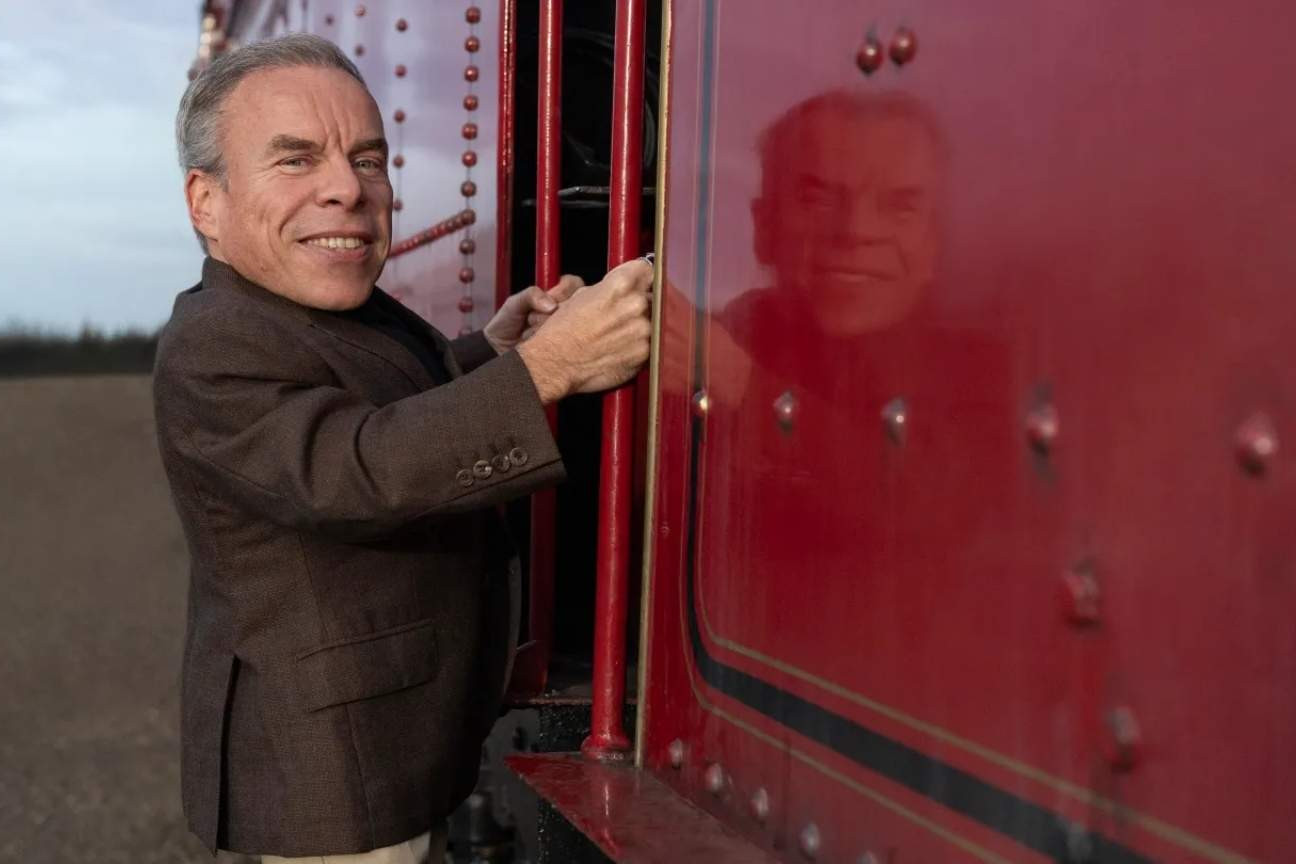 Harry Potter da HBO anuncia o retorno de Warwick Davis como Professor Flitwick