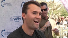Ativista Charlie Kirk, aliado de Trump, morre após ser baleado em universidade