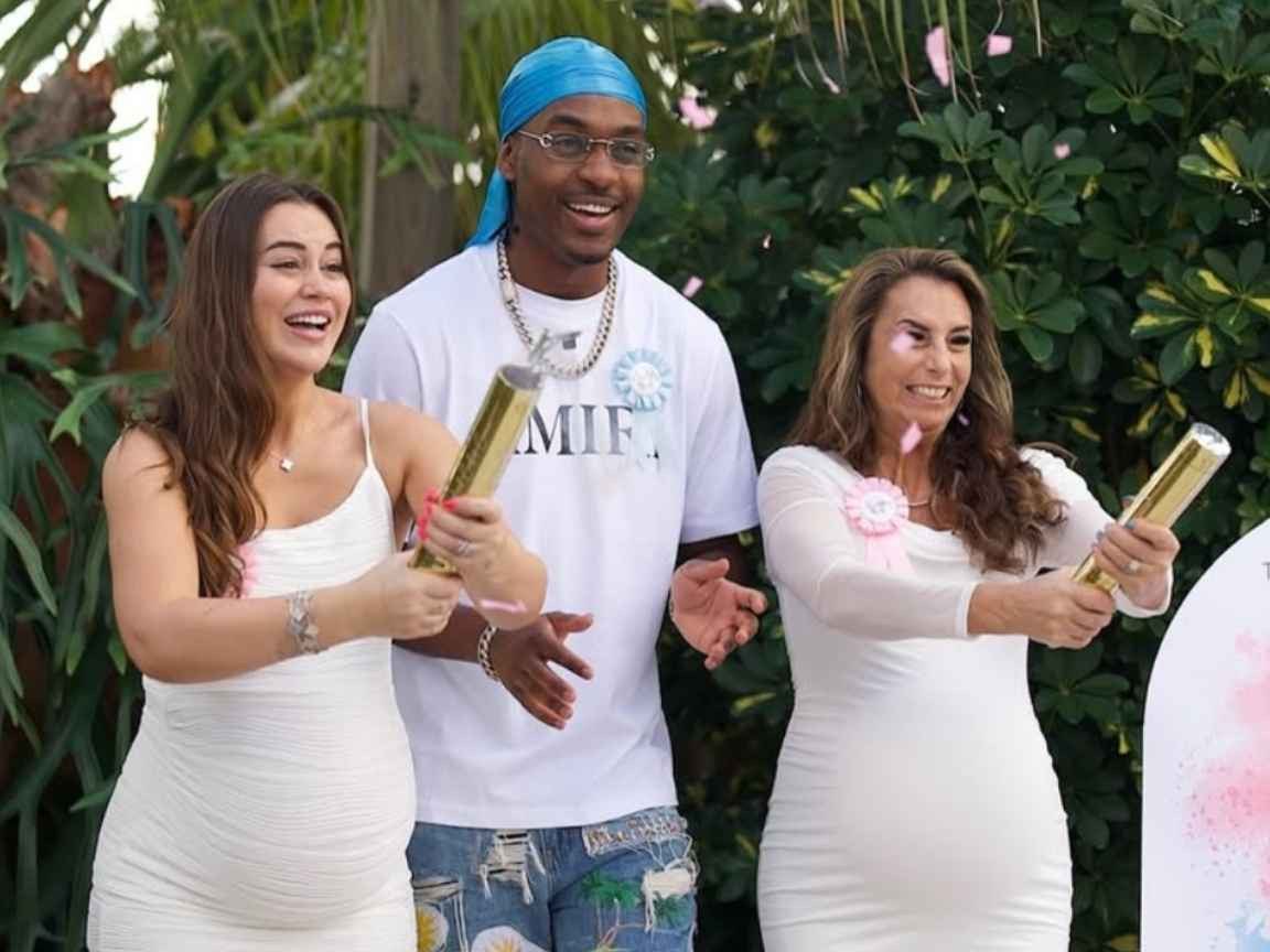 Youtuber nega gravidez dupla, mas confirma trisal com a namorada e a sogra