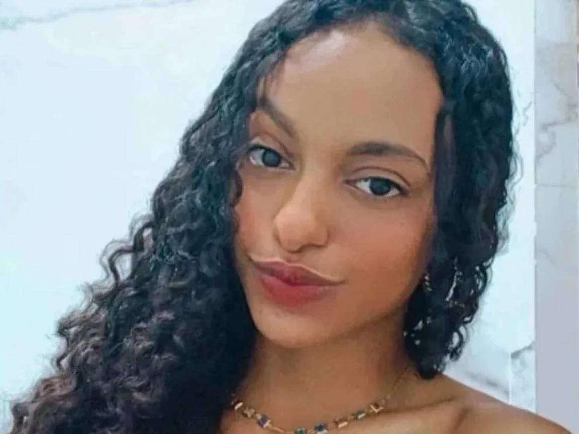 Passista da Dragões da Real, Julia Costa Pereira, morre aos 22 anos