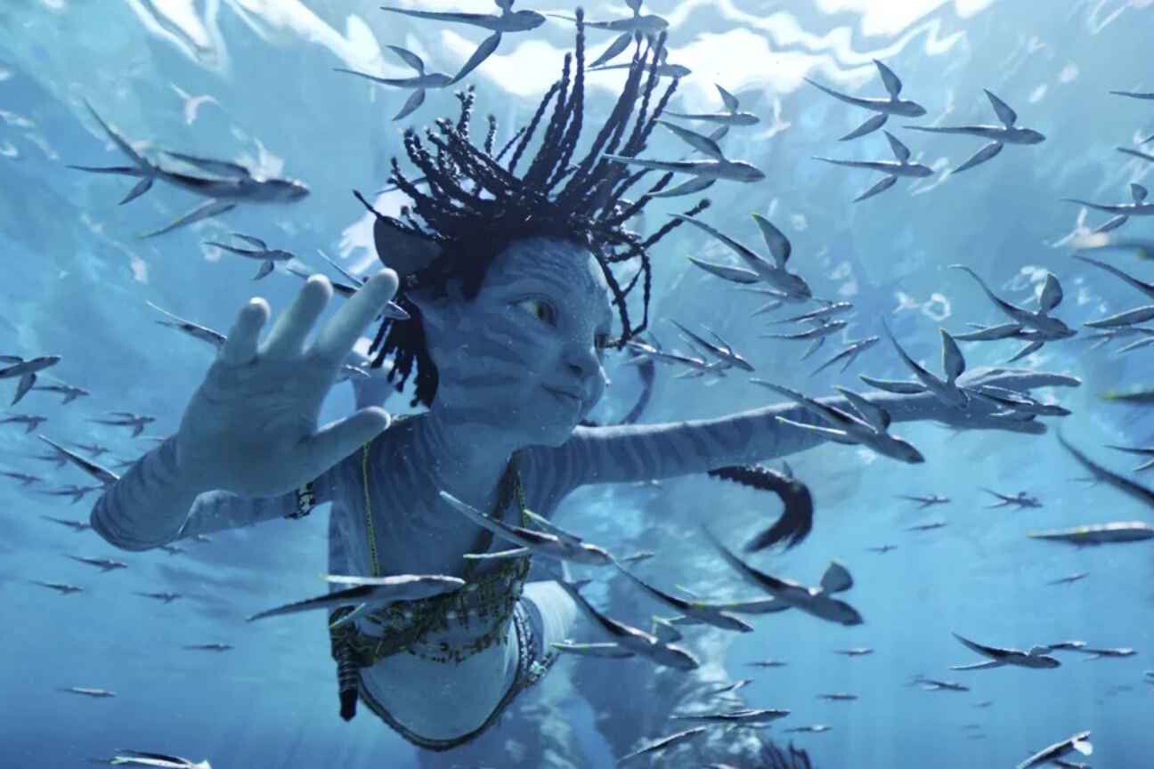 'Avatar 2' retorna aos cinemas e James Cameron aprova: 'Uma jornada muito boa'